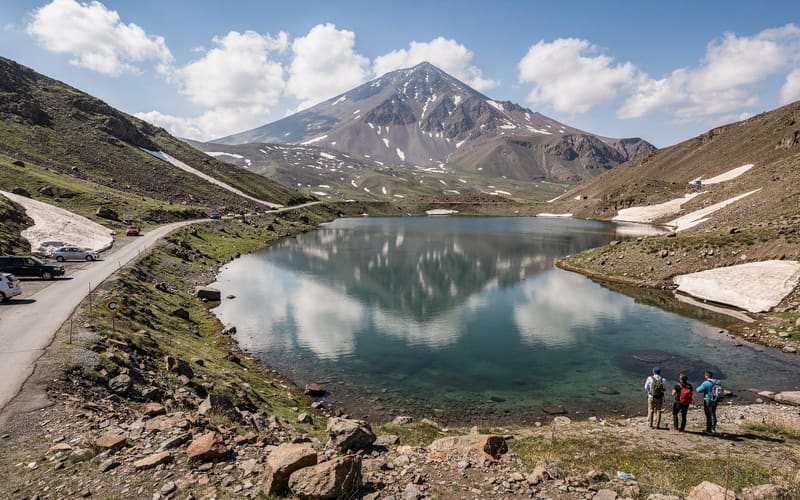 Lake Kari: alpine day trip on Aragats