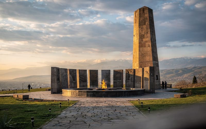 Tsitsernakaberd: visiting the Armenian Genocide Memorial
