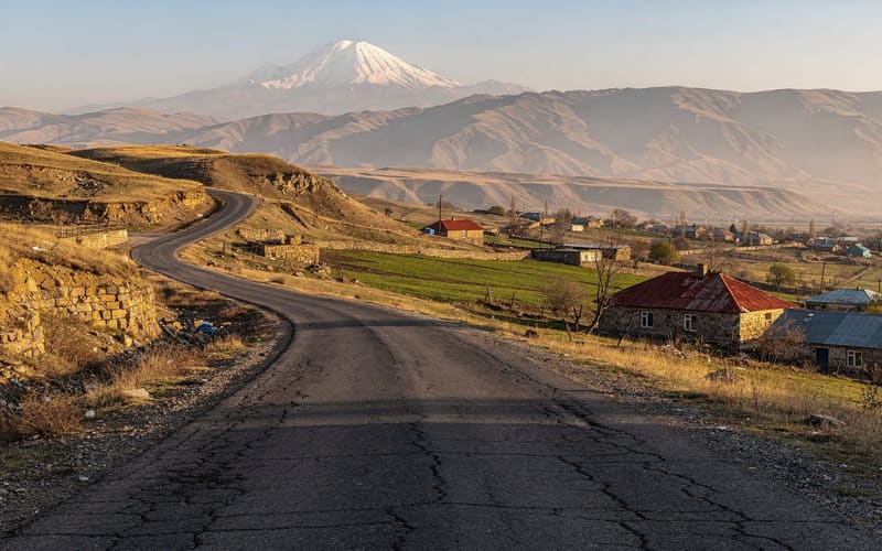 Armenia for photographers: 7 days of golden light